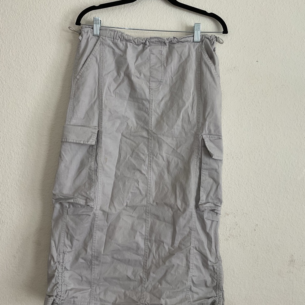 Gray Midi Pencil Skirt with Cargo Style